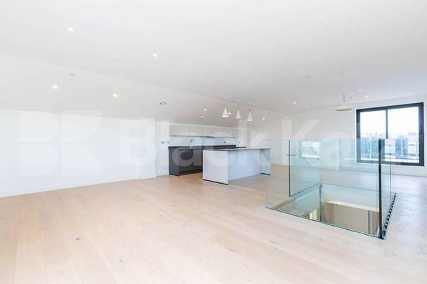 1,266 square foot Penthouse two bedroom and two bathrooms with a 180 degree view - Photo 1