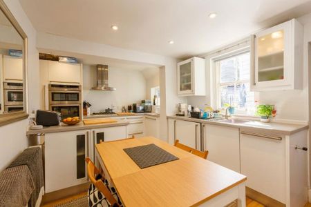 2 bedroom terraced house to rent - Photo 5