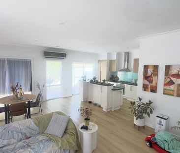 Caroline Springs - Photo 2