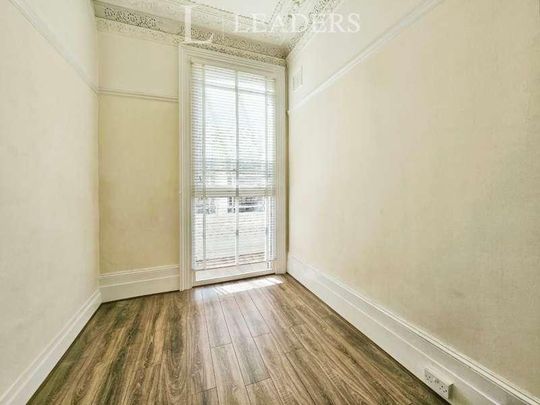 Second Avenue, Hove, BN3 - Photo 1