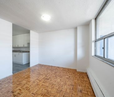 For Lease - 5 Glamorgan Avenue Unit# 814, Toronto, Ontario - Photo 4