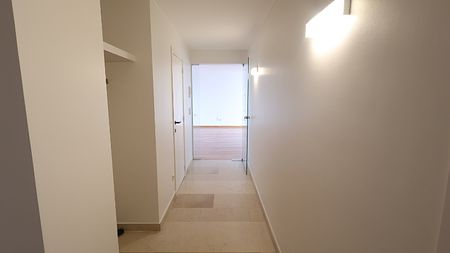 Ruim appartement van 134 m² met twee zonneterrassen in centrum Roeselare - Foto 3