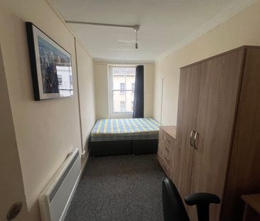 Room in a Shared Flat, Park Street, BS1 - Photo 6
