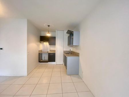 Location Appartement 2 pièces 42m² BORDEAUX 33100 - Photo 4