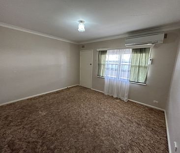 4/36 Baird Crescent, TAMWORTH NSW 2340 - Photo 2