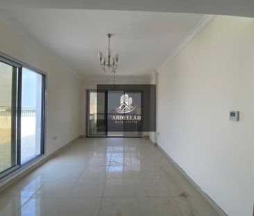 Elegant 2 BR Penthouse in Sarab 2 with Balcony & Central A/C - Photo 4