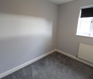 3 bedroom House To Let - Photo 3