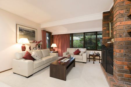 57 Cratloe Road, Mount Waverley VIC 3149 - House For Rent | Domain - Photo 2