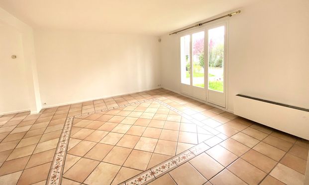 Location Maison 7 pièces 180m² - Photo 1