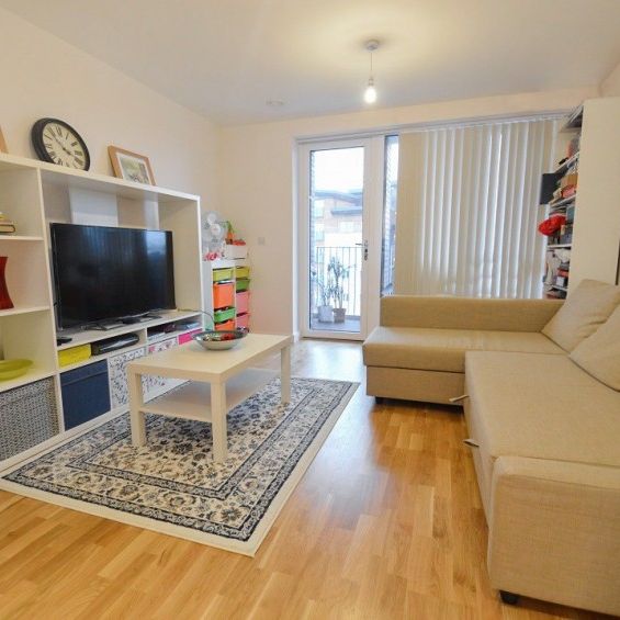 Windsor Road, Slough, Berkshire,SL1 - Photo 1