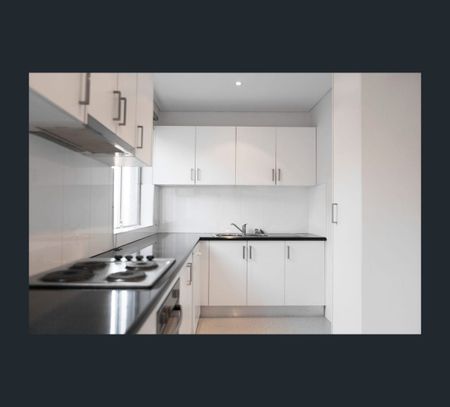 2/37 Wallis Parade, North Bondi, NSW 2026 - Photo 5