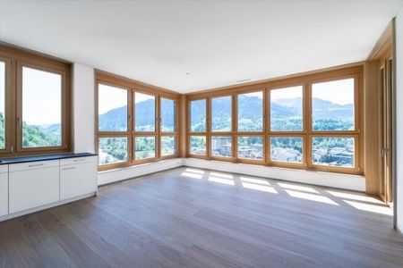 Living in a beautiful central location - Photo 2