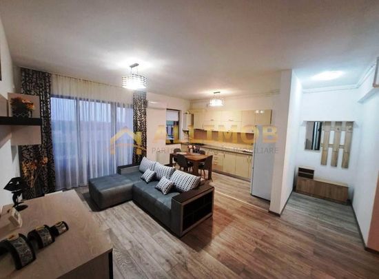 Apartament 3 camere in Ploiesti, zona 9 Mai - Fotografie 1