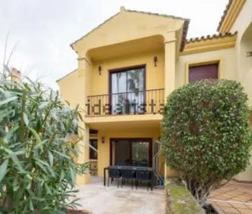 Alquiler de chalet adosado en Lugar Urbanizacion Lomas de Marbella ... - Photo 6