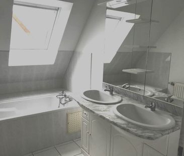 Location Maison 5 pièces 108m² AVELIN 59710 - Photo 6