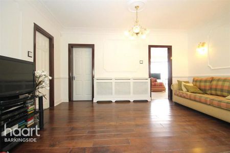 5 bedroom semi-detached house to rent - Photo 5