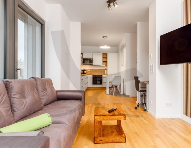 Penthouse Living - Photo 1