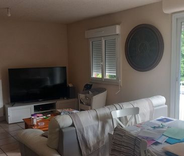 House - Photo 2