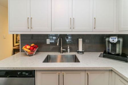 For Lease - 578 Mosley Street, Wasaga Beach, Ontario - Photo 3