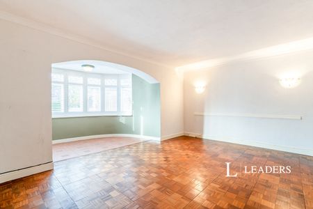 3 bedroom house to rent Highdown Drive, Littlehampton, West Sussex, BN17 - Photo 4