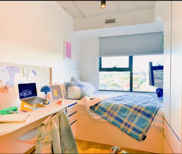 Signature Studio Apartment-Double Bed with Standard View - Photo 6