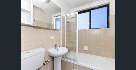 PERFECT INNER WEST LIFESTYLE IN A PRIME LOCATION! - Photo 3