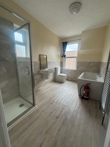 Room in a Shared House, Woodborough Road, NG3 - Photo 3