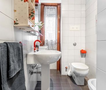 Cozy single room with balcony in the center of Milan - Photo 3