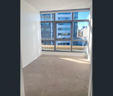 New Condition and north facing 2 bed 2 bath with parking in Central... - Photo 5