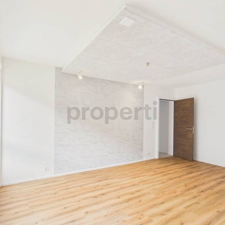 Modern 4.5-room apartment with balcony, St. Gallen - Photo 1