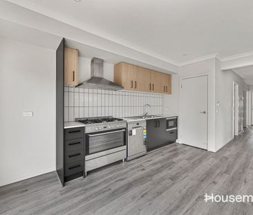 Properly Managed I Modern Four-Bedroom Home with Exceptional Space ... - Photo 5
