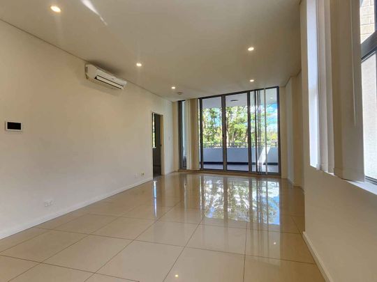 Modern 2 bedroom apartment - Photo 1
