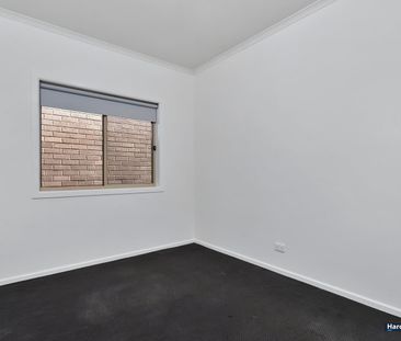 5 Cruikshank Street, Blakeview SA 5114 - House For Rent | Domain - Photo 6