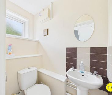 1 bedroom in a house share to rent - Photo 6