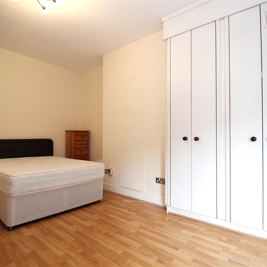 5 Evington Road, Leicester, Leicestershire, LE2 1QG - Photo 1