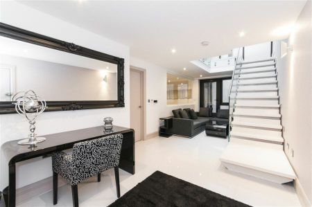 3 Bedroom House To Let - Photo 2