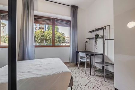 Via Uguccione da Pisa, Milan, Lombardy 20145 - Photo 2