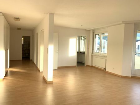 Ihre neue 2.5 Zimmer Wohnung mit einem grossen Wohnzimmer über den Dächern von St.Gallen - Photo 4