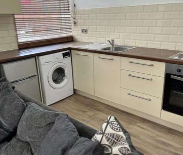 Long Meadow Passage, Hyde, Cheshire, SK14 - Photo 2