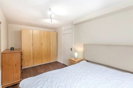 2 bedroom flat in 90 Talbot Road - Photo 3