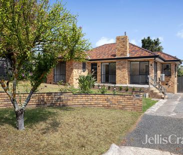 Family Home in the Heart of Burwood - Photo 6