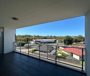 Brand New Timber Flooring and Fresh Painting with Access to Premium... - Photo 5