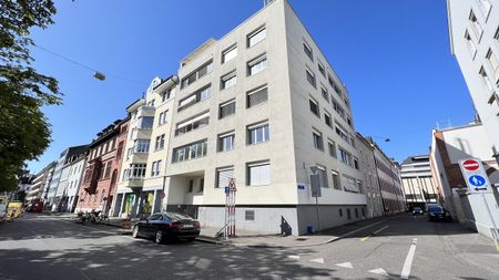 Geräumige Wohnung zwischen dem Clara- und Wettsteinplatz - Photo 5