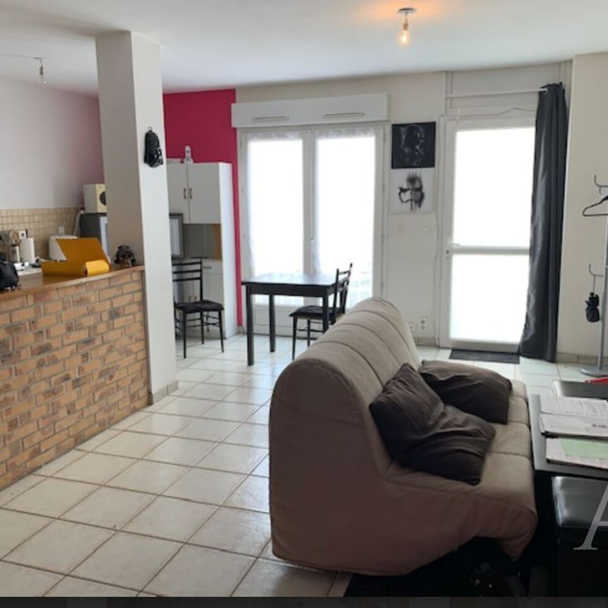 Location appartement 1 pièce, 42.20m², Châteauroux - Photo 1