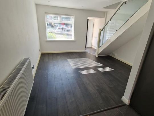 2 bedroom House To Let - Photo 1