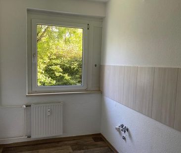 3-Raum-Wohnung im Erdgeschoss mit Dusche und Balkon - Photo 1