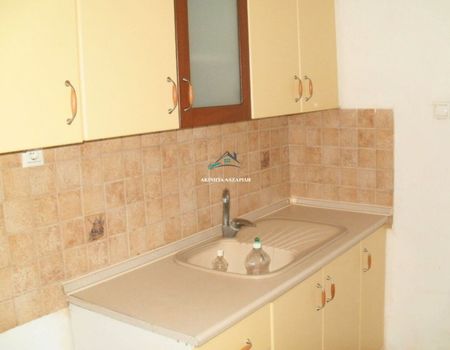 Studio/Γκαρσονιέρα για ενοικίαση - Χαριλάου, - Φωτογραφία 3