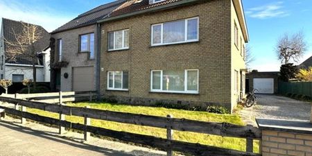 Appartement te huur in Assebroek voor € 875 met 2 slaapkamers - Photo 2