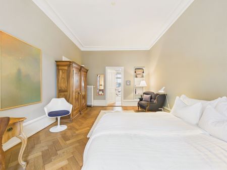 Elegant 2.5-Room Apartment in a Historic Jugendstil Villa in Basel - Photo 5