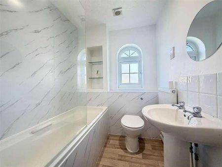Coalport Close, Church Langley, CM17 - Photo 3